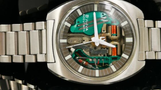 Accutron M0 Skeleton